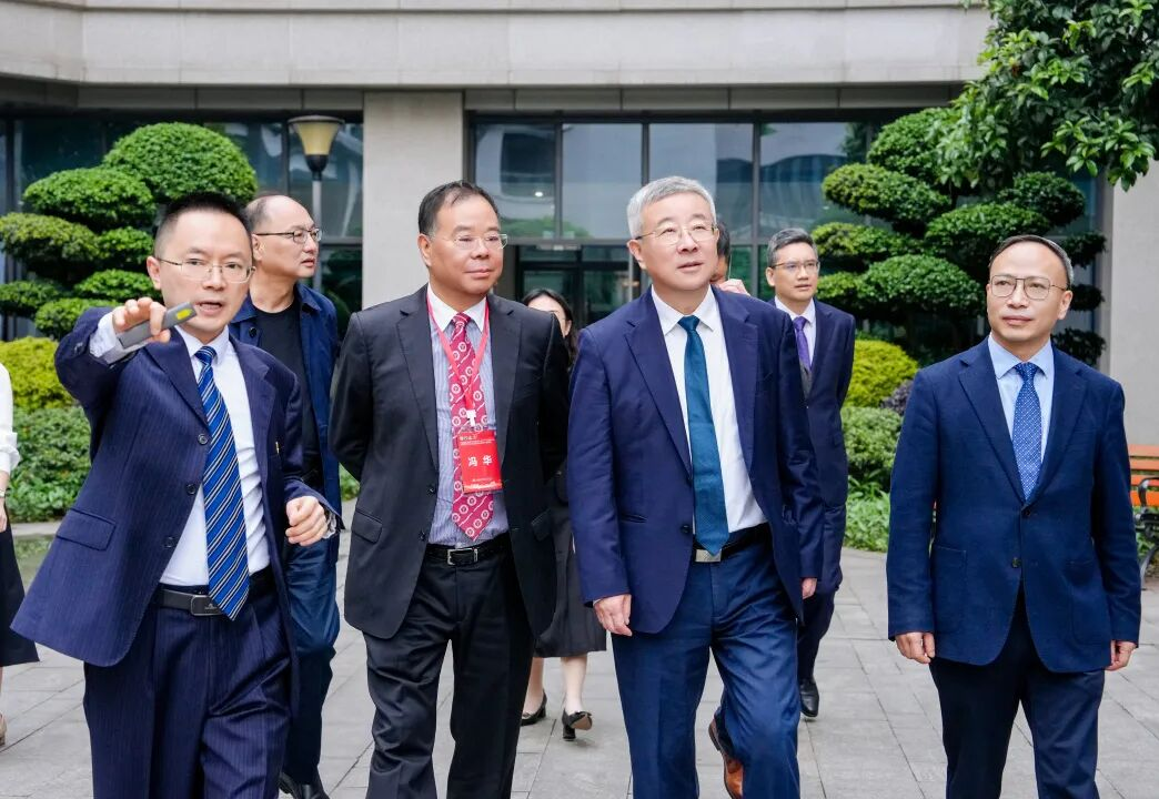 9887775ec1e64134abd41581fc342d70.png 9887775ec1e64134abd41581fc342d70.png